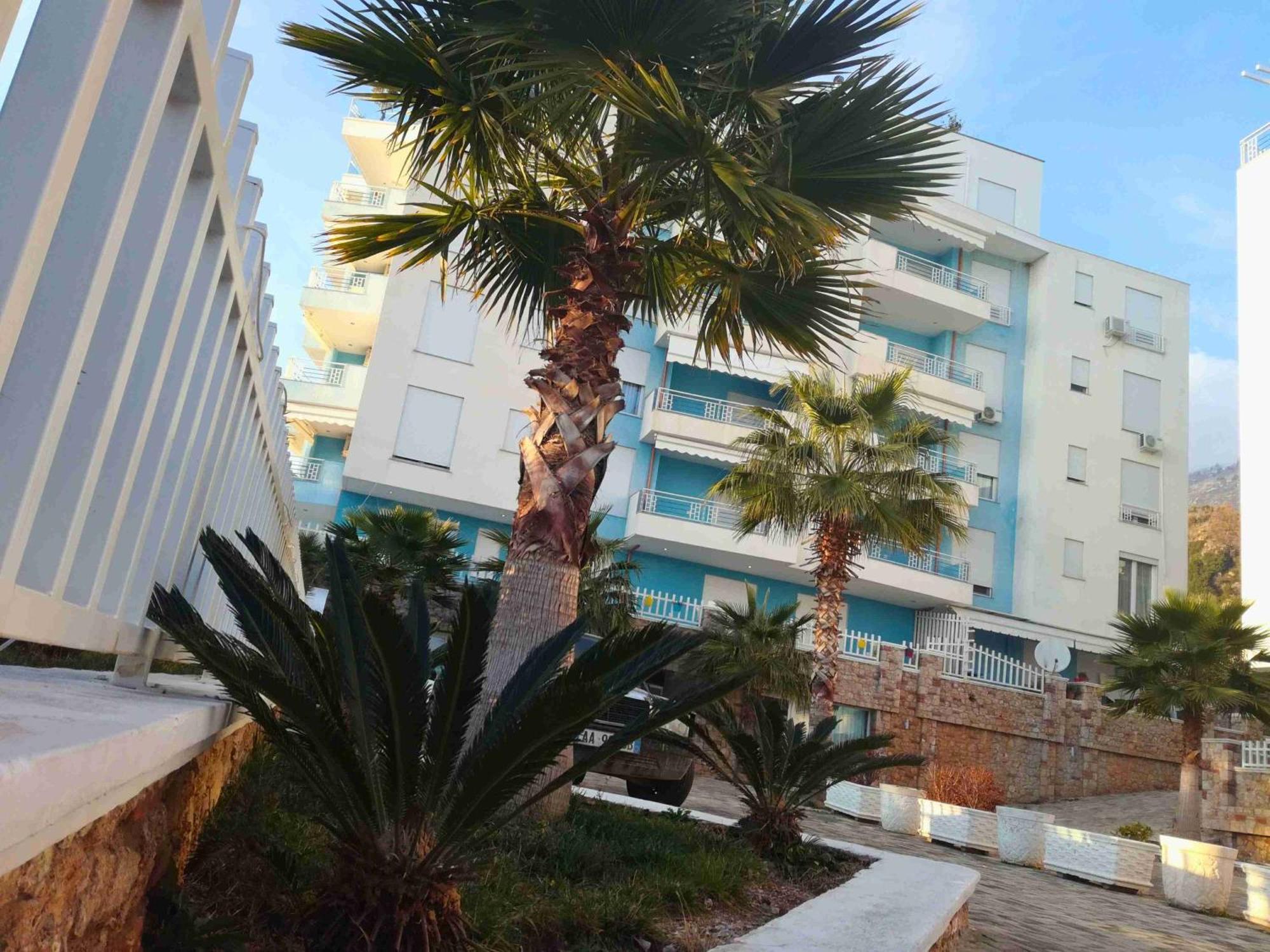 Tropicana Apartments Dhërmi Exteriör bild